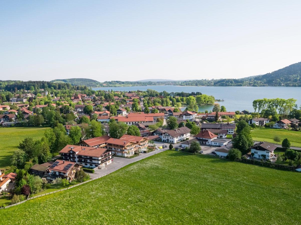 Homeoffice Und Auszeit Zu Zweit Am See By Stayfritz Bad Wiessee Exterior foto